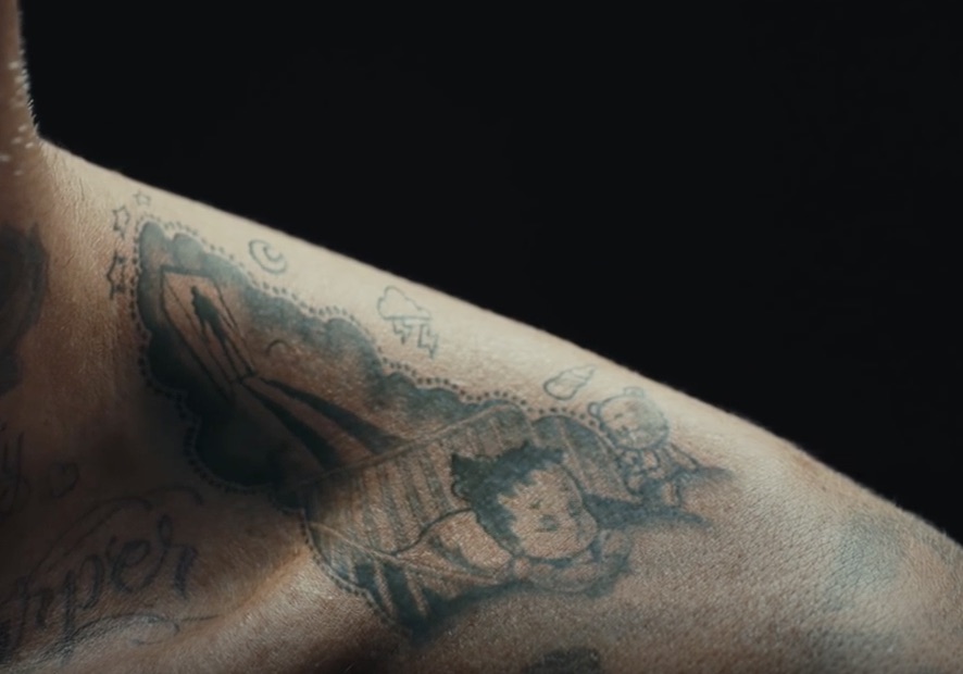 Я отрицаю эти шрамы. Арилена ара нентори слова. Оставляя шрамы песня. Оставляя шрамы песня. Оставляя шрамы песня.