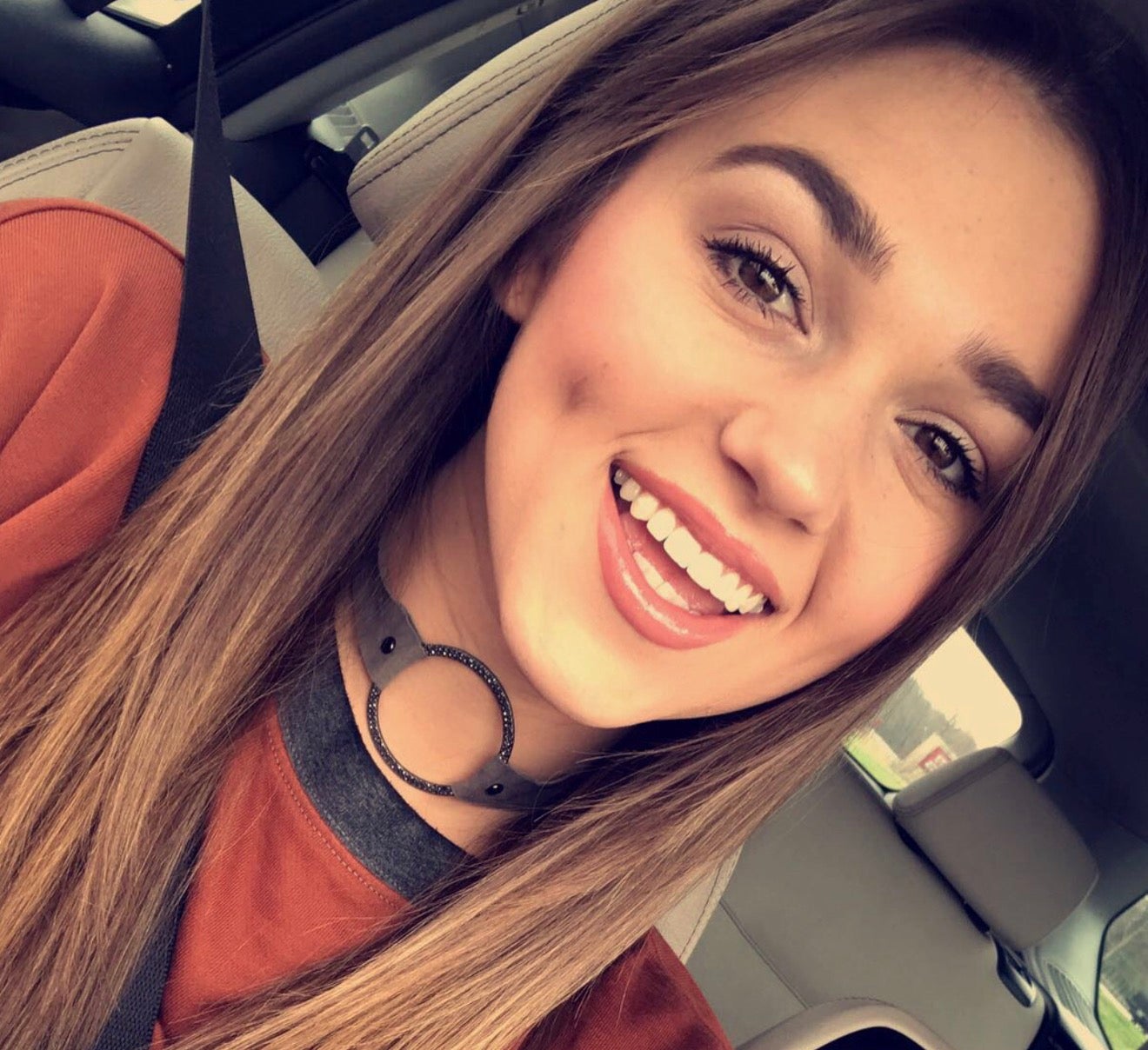 Duck Dynastys Sadie Robertson Huff Issues Faith Challenge To Gen Z Faithwire 