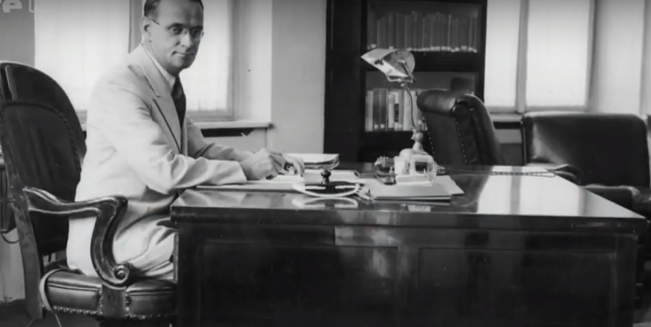 This Swiss Hero’s Brilliant Scheme Saved Thousands of Jewish