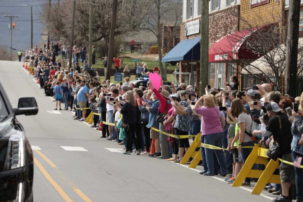 Crowds pay their respects as Billy Graham's body is driven through North Carolina. (Photo credit: Franklin Graham via Facebook)