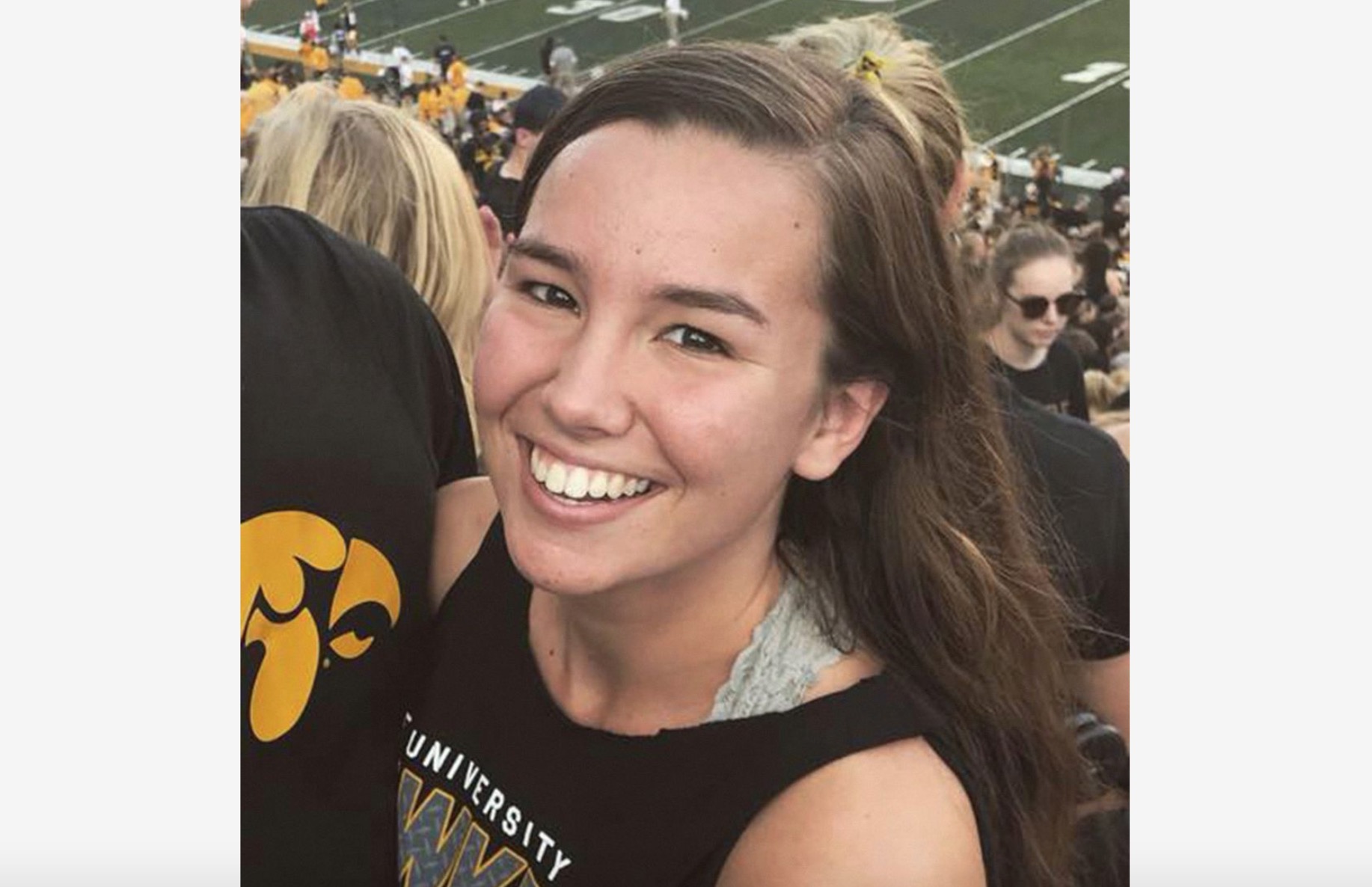 ‘Mollie’s Nobody’s Victim’ Mollie Tibbetts’ Father Delivers(00)