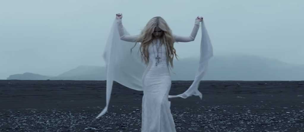 Avril Lavigne S Head Above Water Music Video Is Filled With Christian Symbolism Faithwire