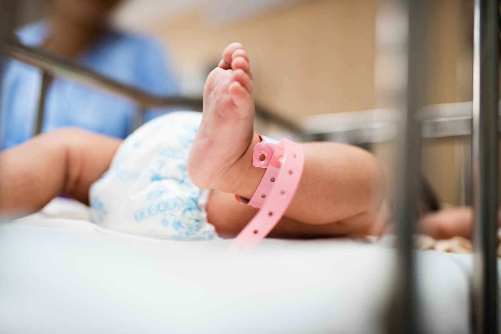 Survey Almost Half of American Births Happen Outside of Marriage