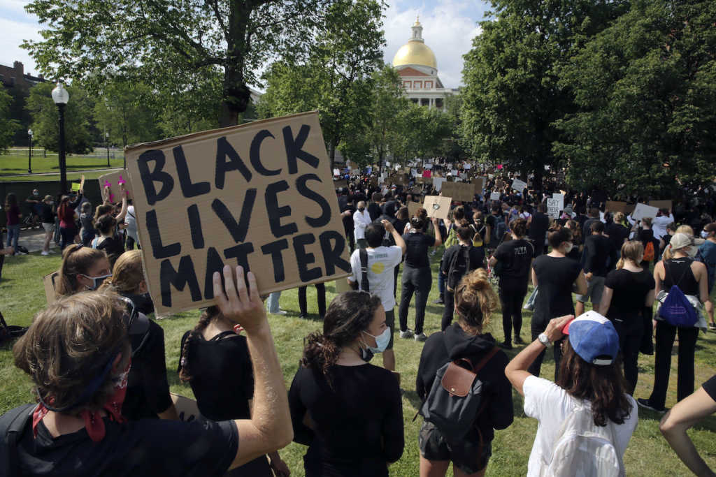 AP Photo/Charles Krupa