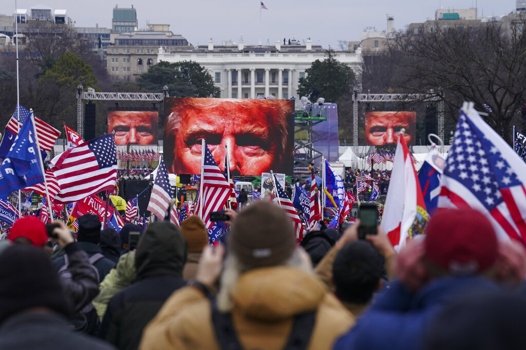 AP Photo/John Minchillo