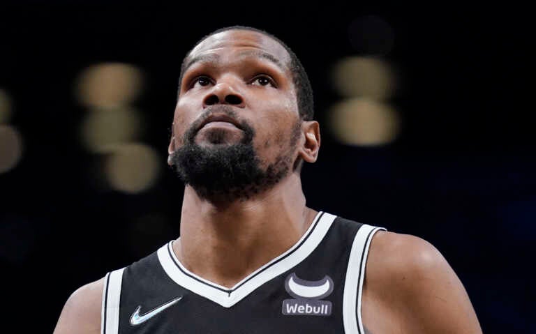 NBA’s Kevin Durant Blasts ‘Ridiculous’ Vaccine Mandate, Calls Out NYC Mayor