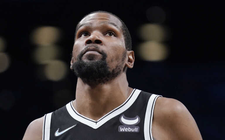NBA’s Kevin Durant Blasts ‘Ridiculous’ Vaccine Mandate, Calls Out NYC Mayor