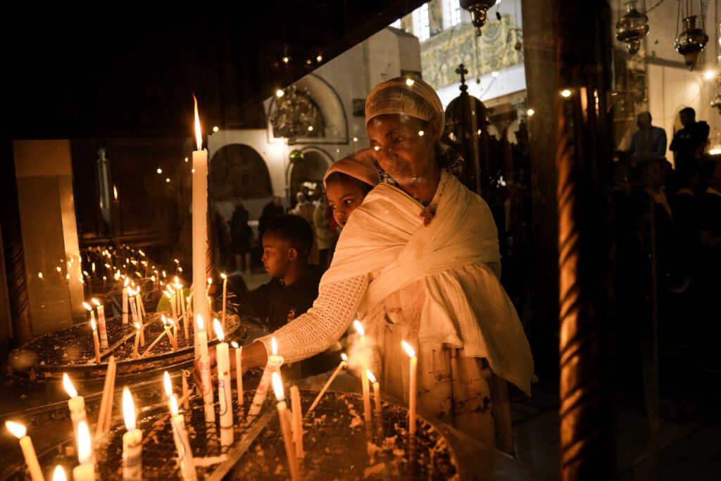 AP Photo/ Mahmoud Illean