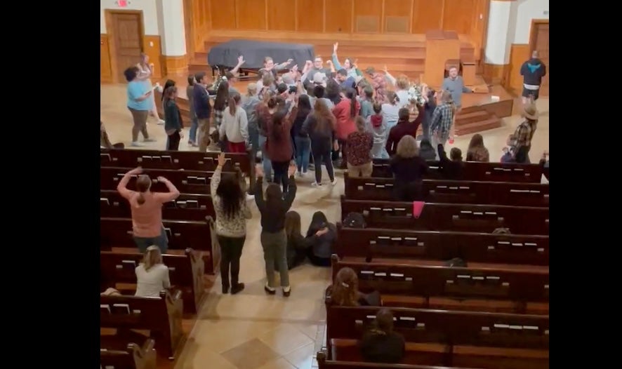 The Life Change Is Real': Pastor Details Saved Souls, Baptisms, Total  'Atmospheric Shift' After Lee University Revival – Faithwire