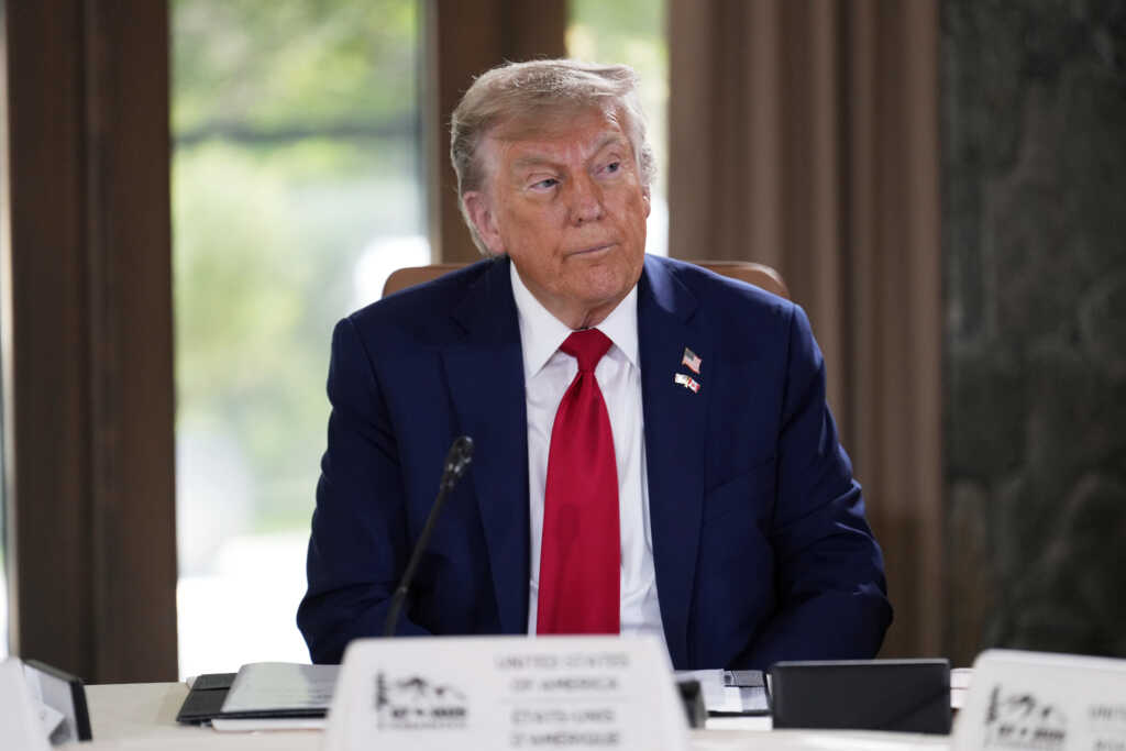 AP Photo/Mark Schiefelbein